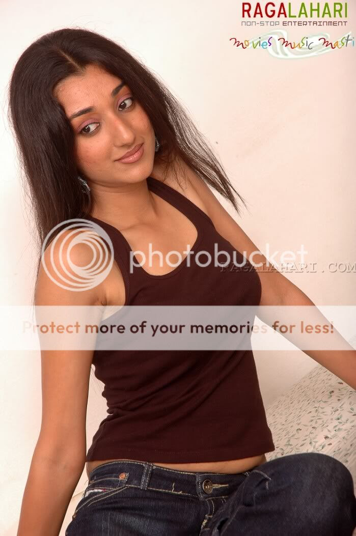 Hot Shriya Jha Pictures