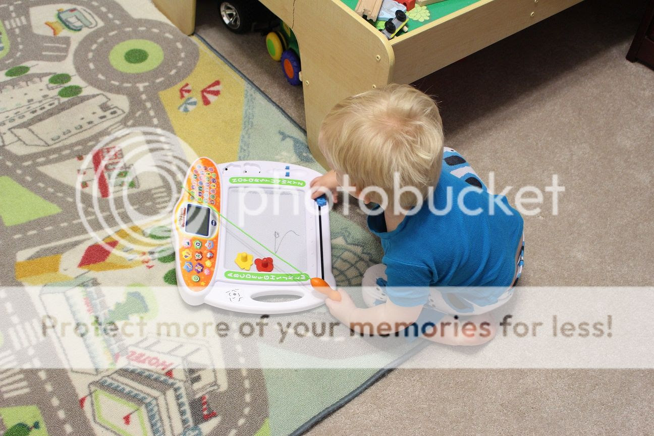 photo Brodysroom10_zpsruocsjal.jpg