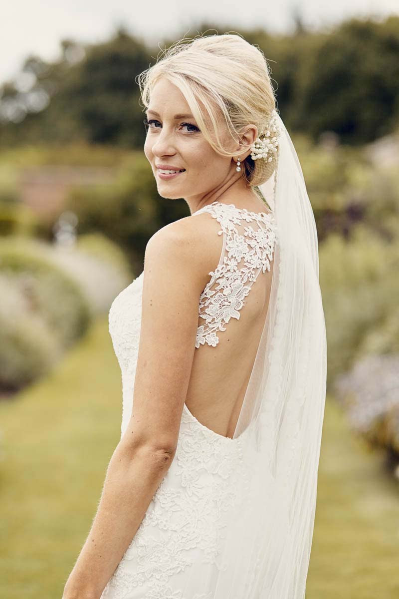 The Coach House Wedding Photography at Marks Hall, Marks Tey in Essex - www.helloromance.co.uk
