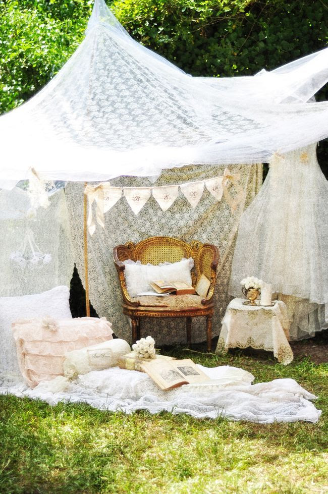 What a wonderful place to read in the garden ... for the little ones?  Or for me???  ;-)