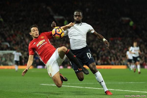 Chi 8,6 triệu bảng, Juve muốn có hậu vệ của Man Utd