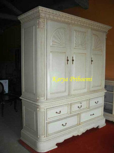  Lemari  Pakaian  Kipas Tiga  Pintu 