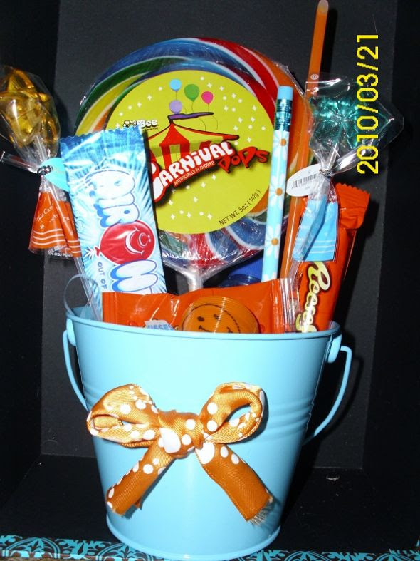 Kids Table Centerpieces help wedding kids centerpieces Candy Bucket