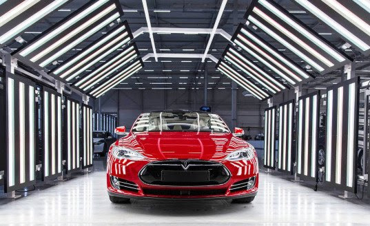 tesla, tesla model s, tesla model x, tesla model 3, elon musk, electric car, electric motor, tesla driving range, 600 mile range tesla, green car, green transportation