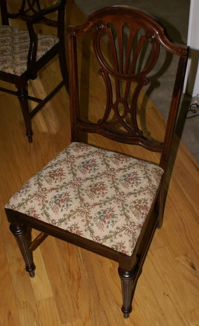 Incredible Antique Dining Room Furniture 391 x 640 · 270 kB · jpeg