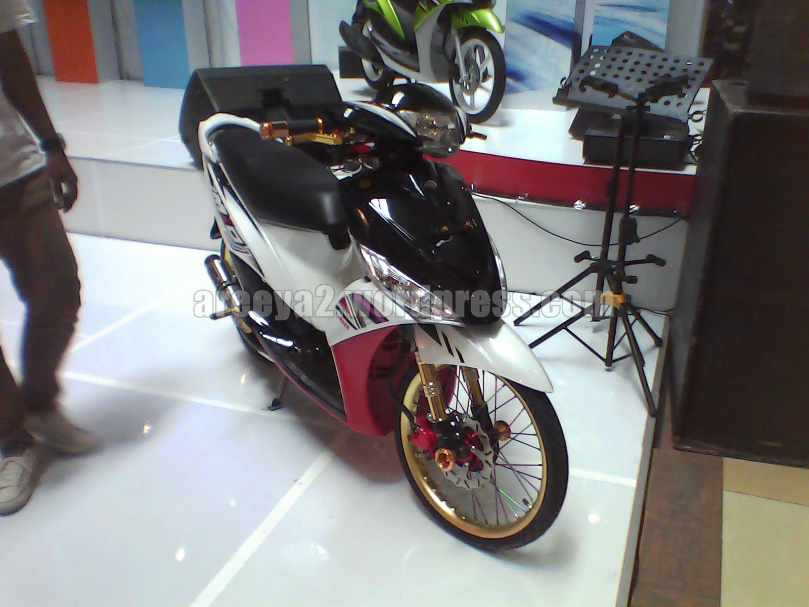 Otomotif Ngemall ketemu mio j modif fino modif dan Otomotif Ngemall ketemu mio j modif fino modif dan