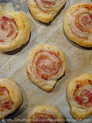 Girandole sfiziose con pancetta e parmigiano