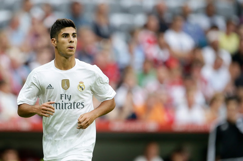 アセンシオの移籍や年俸は 成績抜群のイケメンの彼女は