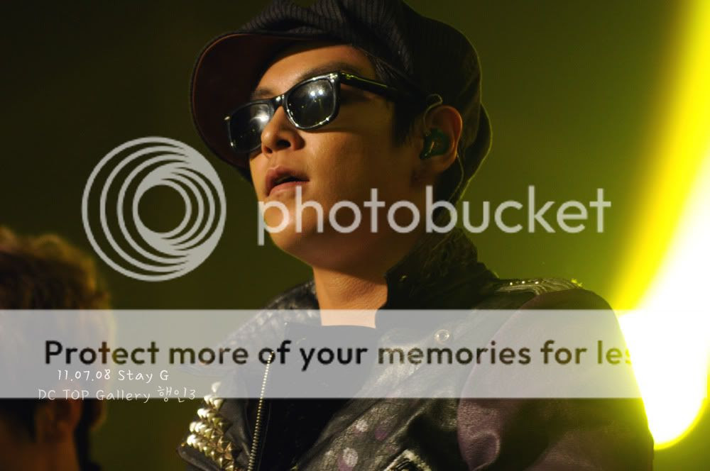 G-Dragon and T.O.P at Stay G Gmarket Concert