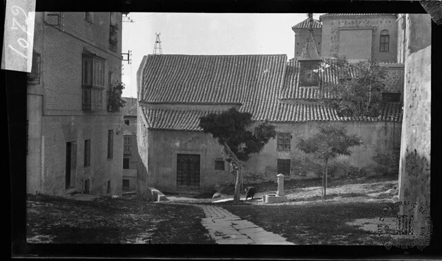 Plaza de Santa Eulalia en 1933. Fotografía de Gonzalo de Reparaz Ruiz. © Institut Cartogràfic de Catalunya