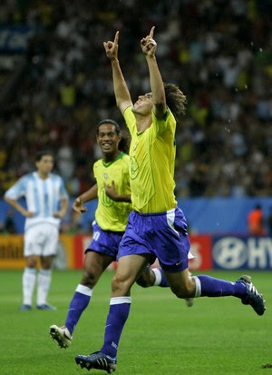 kaka brasil x argentina 2005 copa das confederações (Foto: Reuters)