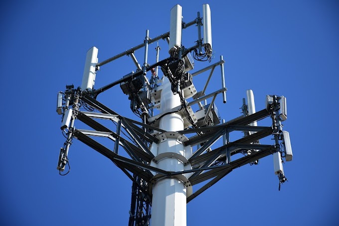 The Electrifying Story of Radio Waves: Revolutionizing Communication