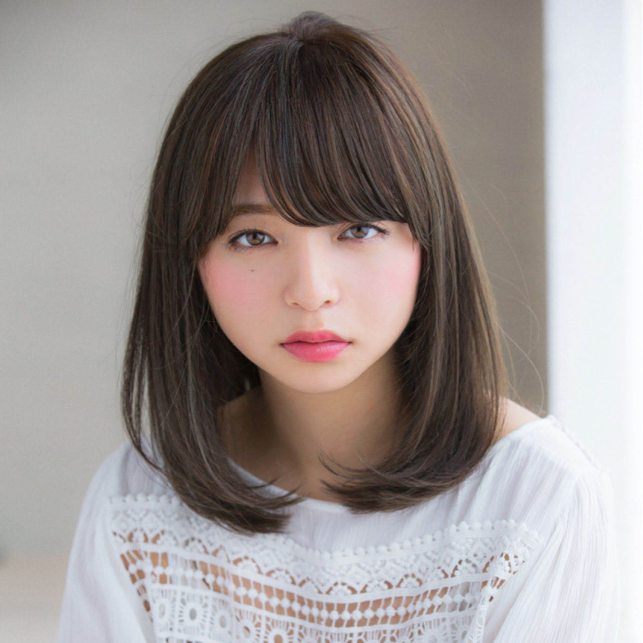 ストレート ミディアム 重め Firuz Firdausi
