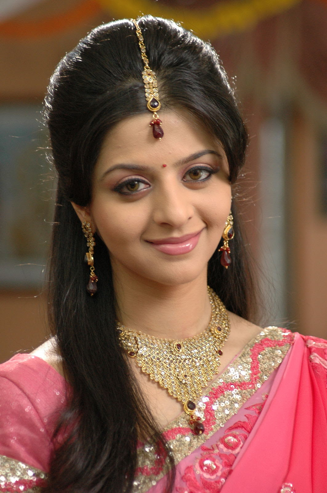 vedhika telugu actress