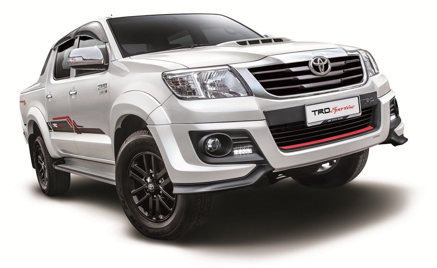 Harga Dan Spesifikasi Toyota Hilux TRD Sportivo 2015 Baru 