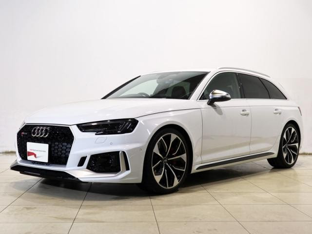 アウディ Audi Rs4 ベースグレード 中古車情報 C 中古車検索サイト カータウン Jp
