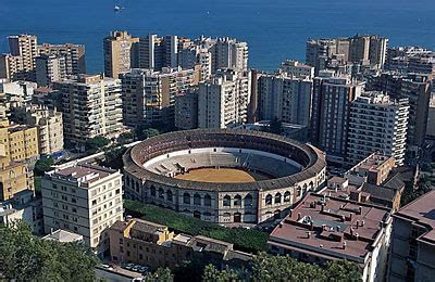 andalusien reisefuehrer sehenswuerdigkeiten  malaga