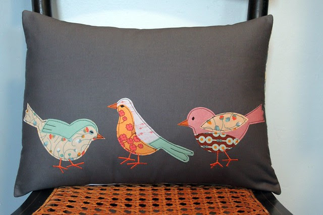 Summerlove Spring Birdie Pillow