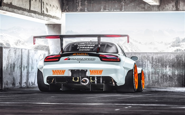 マツダrx7シルバスポーツカーのリアビュー Hdの壁紙 車 壁紙プレビュー Ja Hdwall365 Com