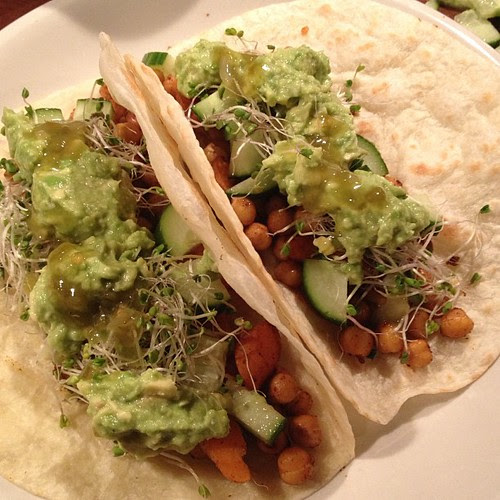 Roasted chickpea & carrot fajitas - yum #vegan