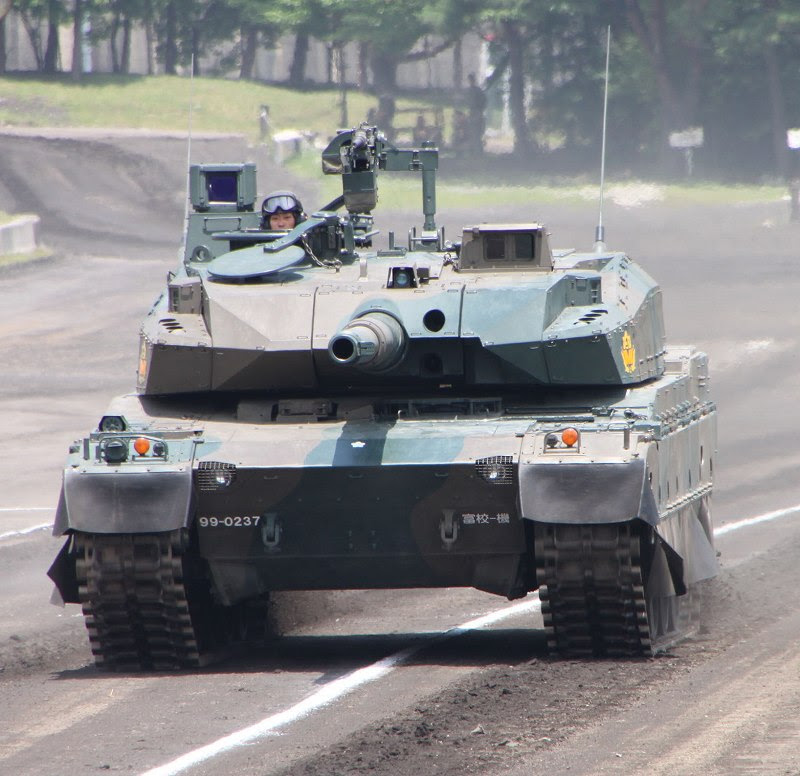 富士学校 富士駐屯地開設５７周年記念行事 １０式戦車機動デモ
