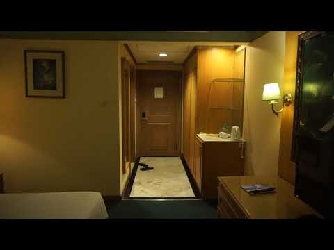 Gambar hotel bintang 6 di surabaya