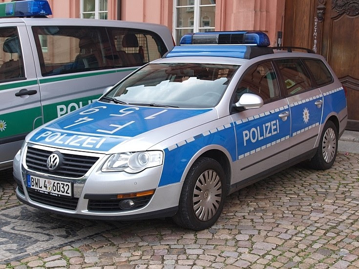 Volkswagen of the Polizei Offenburg, Germany. Unit F4 15-9.