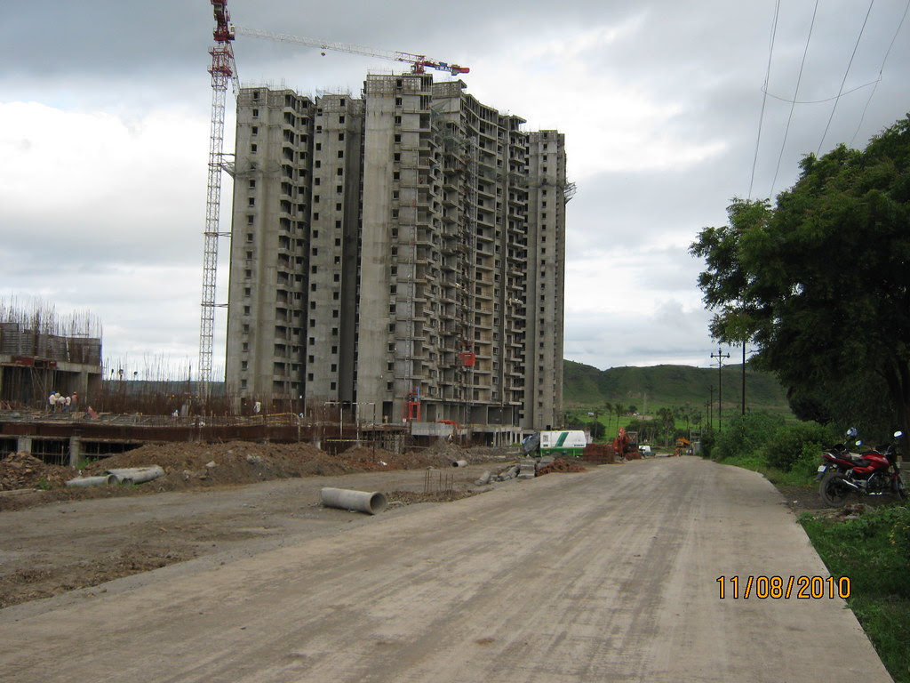 Visit  to Paranjape Schemes' Blue Ridge Hinjewadi Pune 411 057 on August 11, 2010