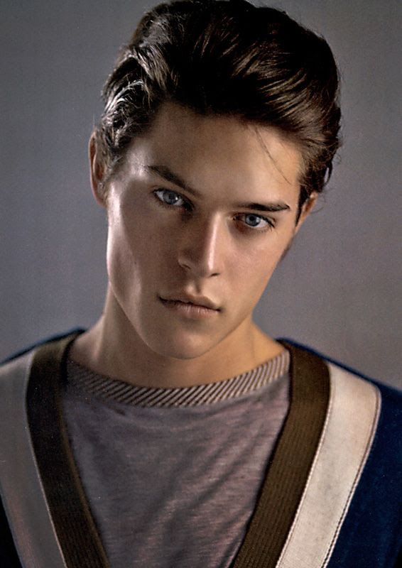 Top 100 Most Beautiful Men (100 pics) Top 100 Most Beautiful Men (100 pics)