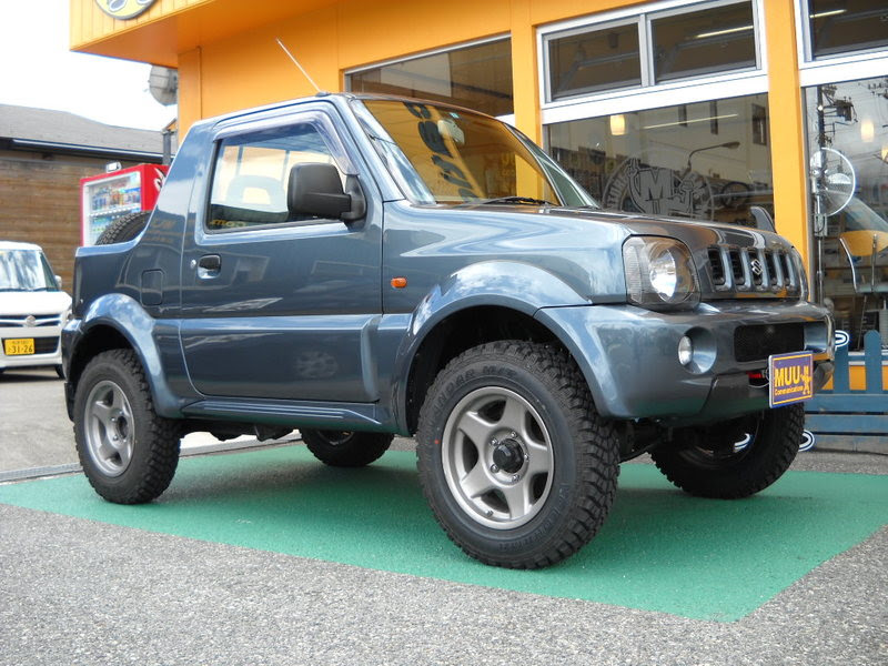 驚愕 水中も走れるスズキのジムニーが話題に エンスー速報