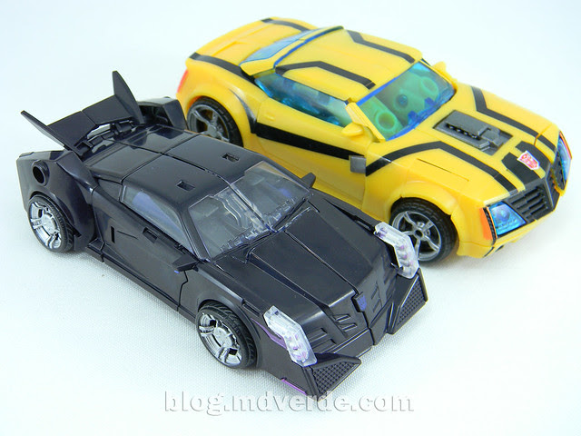 Transformers Vehicon Deluxe - Prime RID - modo alterno vs Bumblebee First Edition