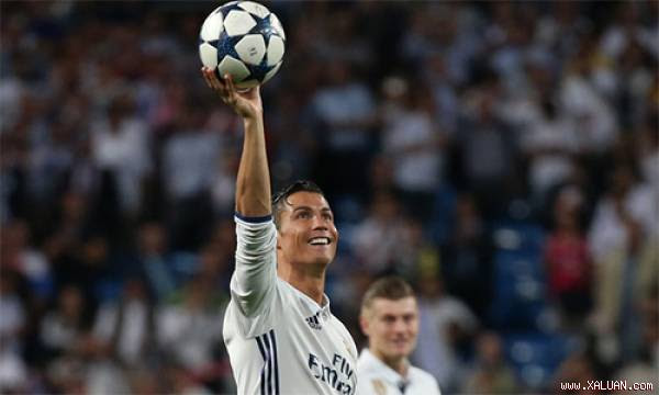 Ronaldo tiếp tục ghi thêm tên anh vào một mục nữa trong bảng vàng huyền thoại ở Champions League.