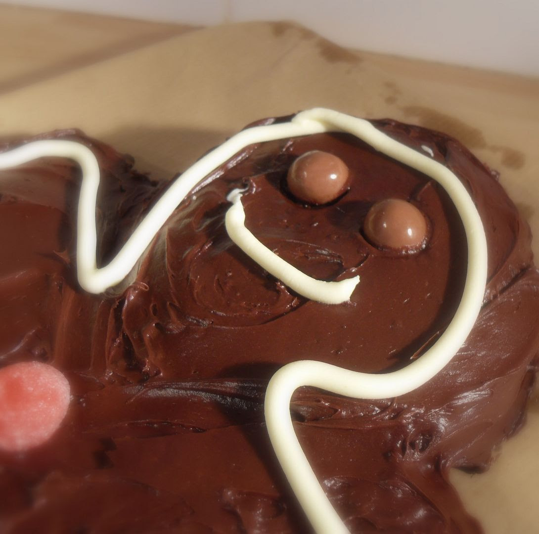 Gingerbread Man Cake
