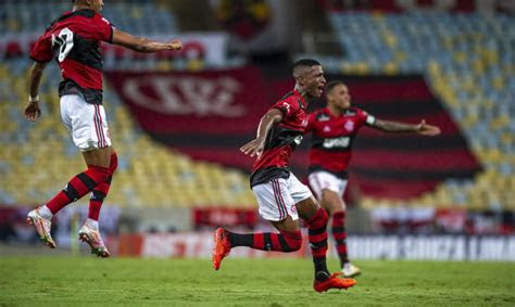 Onde vai passar o jogo do flamengo hoje ao vivo? MacaÃ© x Flamengo pelo Carioca: onde assistir ao vivo Ã 