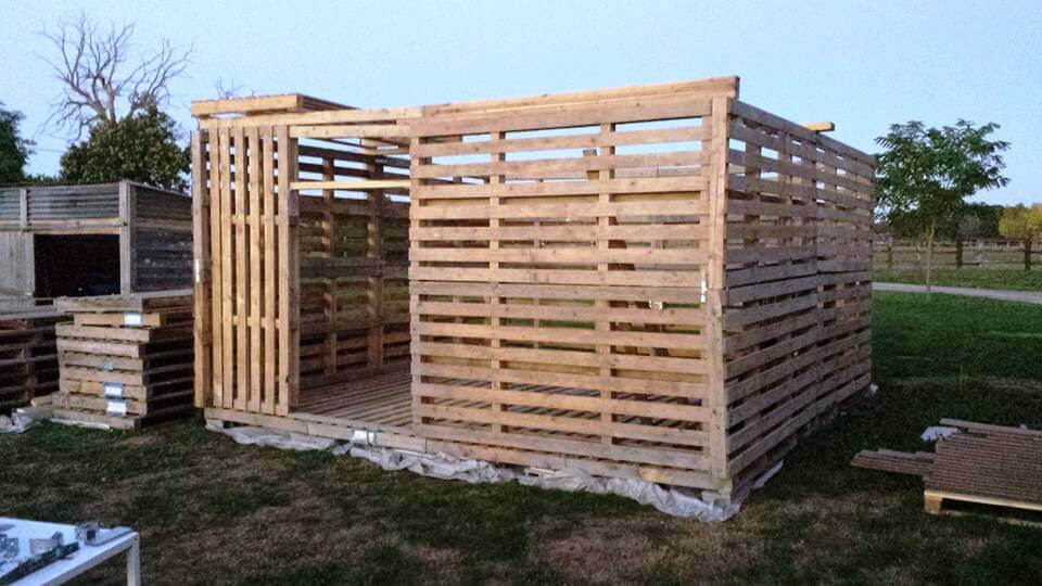 Pallet Garden Shed Tutorial - 101 Pallet Ideas