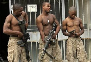 La imagen “http://www.lowculture.com/archives/images/iraq_marines_calendar.jpg” no puede mostrarse, porque contiene errores.