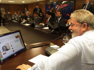 Presidente Lula durante entrevista a blogueiros, no Palácio do Planalto