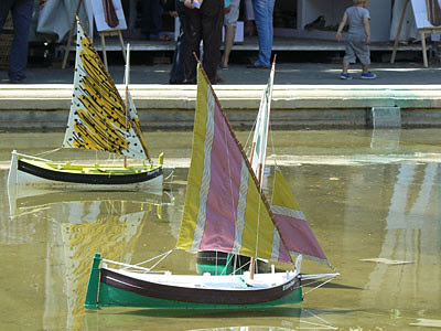 bateaux jaunes.jpg