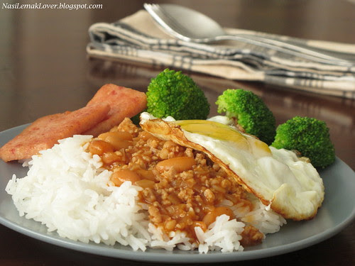 Minced meat & baked bean with rice