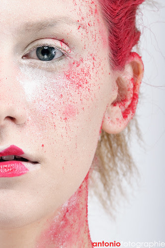 Red Head Beauty tip of the Day: Yellow in Foundation