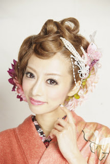 成人式のショートの髪型21を画像で紹介 髪飾りやヘアアレンジ方法は 春夏秋冬トレンド情報ピポパ発信局