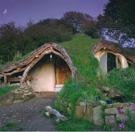 hand build  earth sheltered house   green