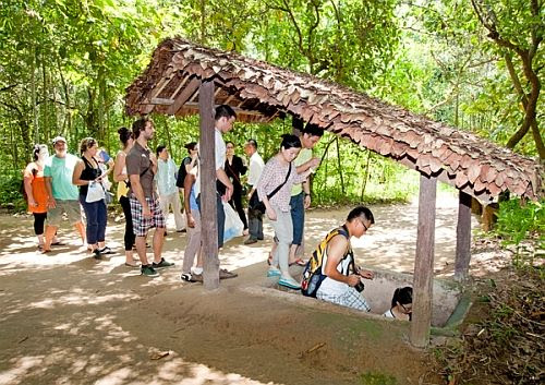 3 8024 1430220758 Lên lịch khám phá Củ Chi và Tây Ninh trong ngày 30/4
