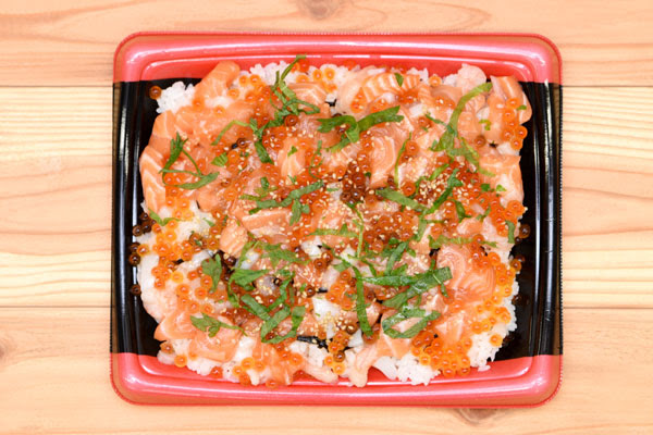 コストコ サーモン いくら豪華丼 海鮮漬けちらし寿司 は独占したくなる定番