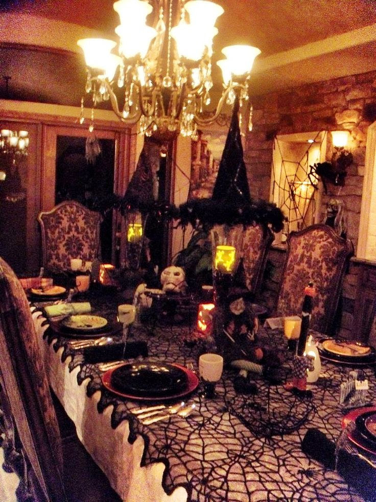 Halloween Party Dinner / Wicked Halloween Dinner Party - Celebrations at Home - Host a spooky soiree with these halloween dinner party menu ideas.