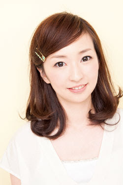 オシャレに前髪をヘアピンで留める方法 生活に役立つ記事