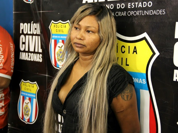 Luciana Ferreira da Silva foi presa suspeita de homicídio (Foto: Adneison Severiano/G1 AM)