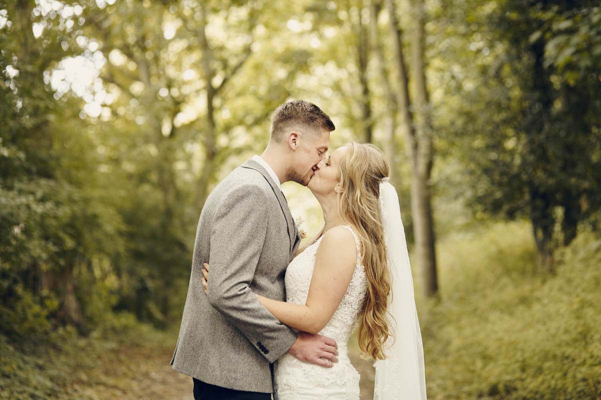 Abbots Hall Wedding at Museum of East Anglian Life - www.helloromance.co.uk