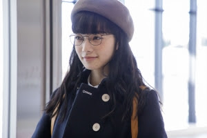 Nhk初 主役が2人いる2つのドラマ 小松菜奈 総合 山本耕史 Bs 主演 スリル 赤の章 第1話予告動画 ナビコン ニュース