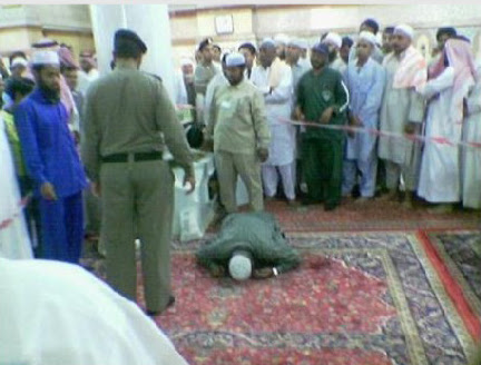 http://tidakmenarik.files.wordpress.com/2009/05/meninggal-ketika-sujud.jpg?w=432&h=328